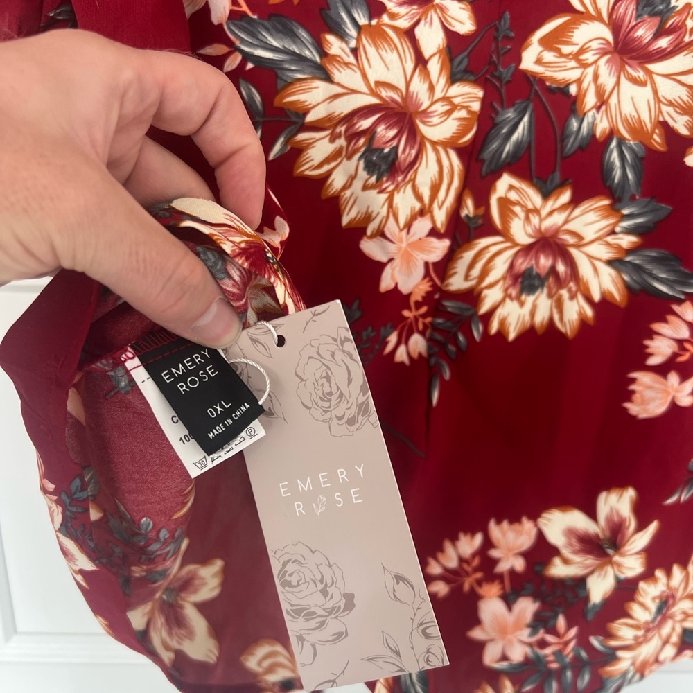 NWT - Emery Rose Floral Blouse, Red